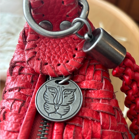 Red woven leather handbag - Picture 3 of 5